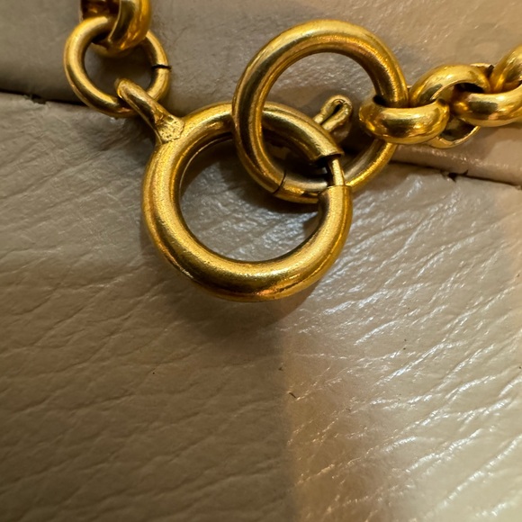 CHANEL Vintage 24K gold plated Textured Magnifier Necklace - Picture 8 of 9